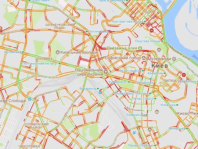С самого утра пробки сковали Киев