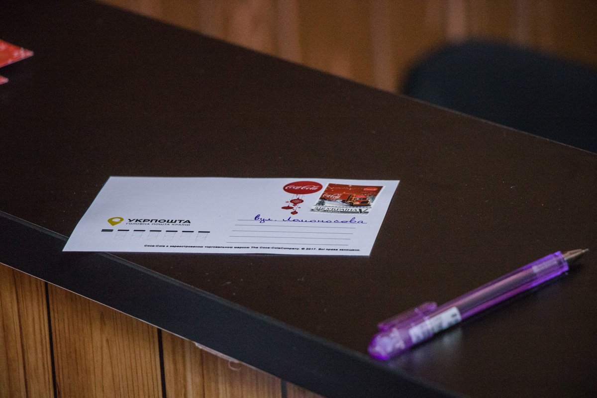 Каждый желающий, который отправит письмо новогодним персонажам, получит ответ