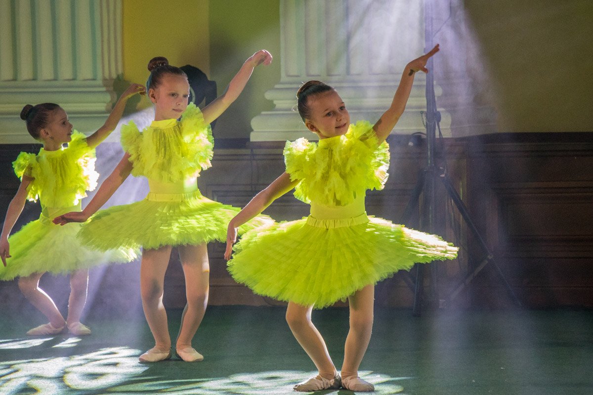 Для гостей аукциона детки подготовили небольшой концерт