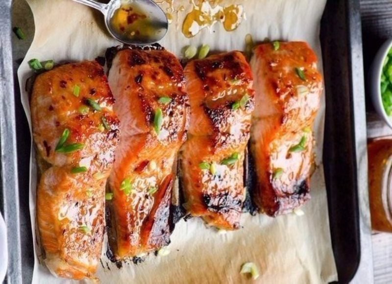 Запеченная красная рыба