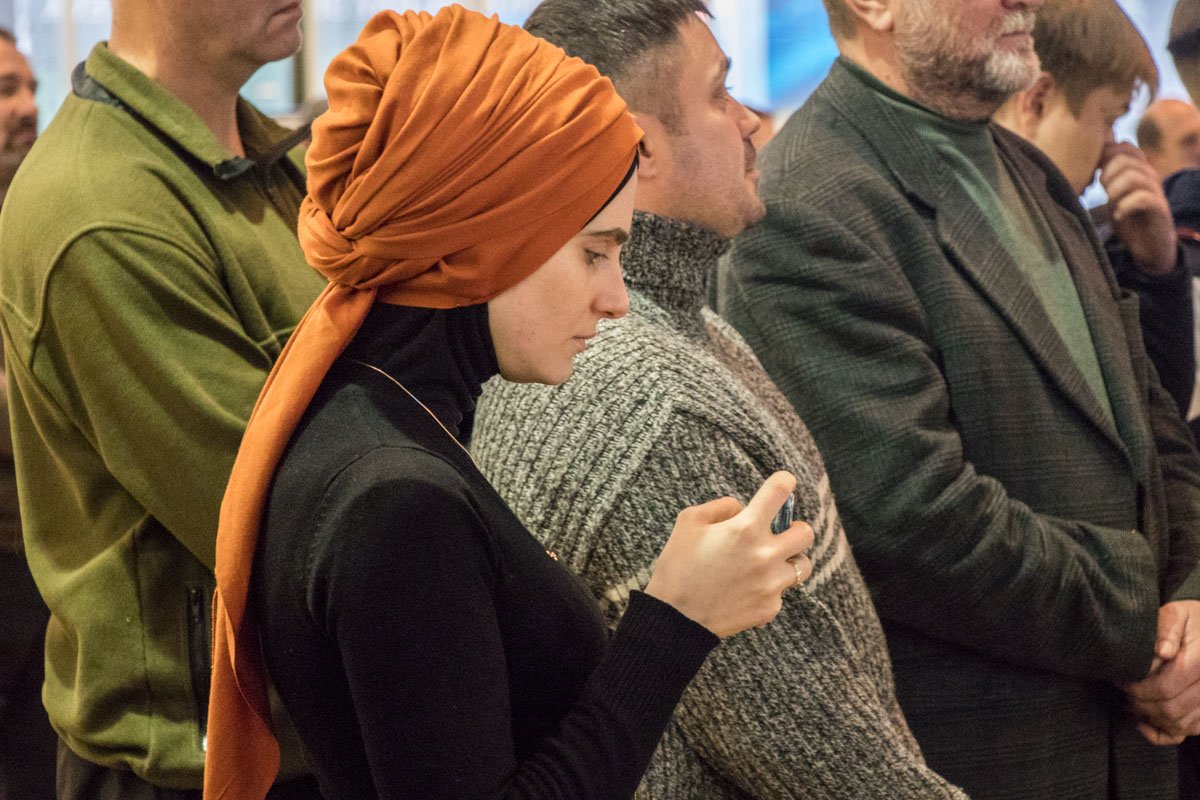 Присутствующие с печалью в глазах вспоминали светлую и сильную женщину Амину Окуеву