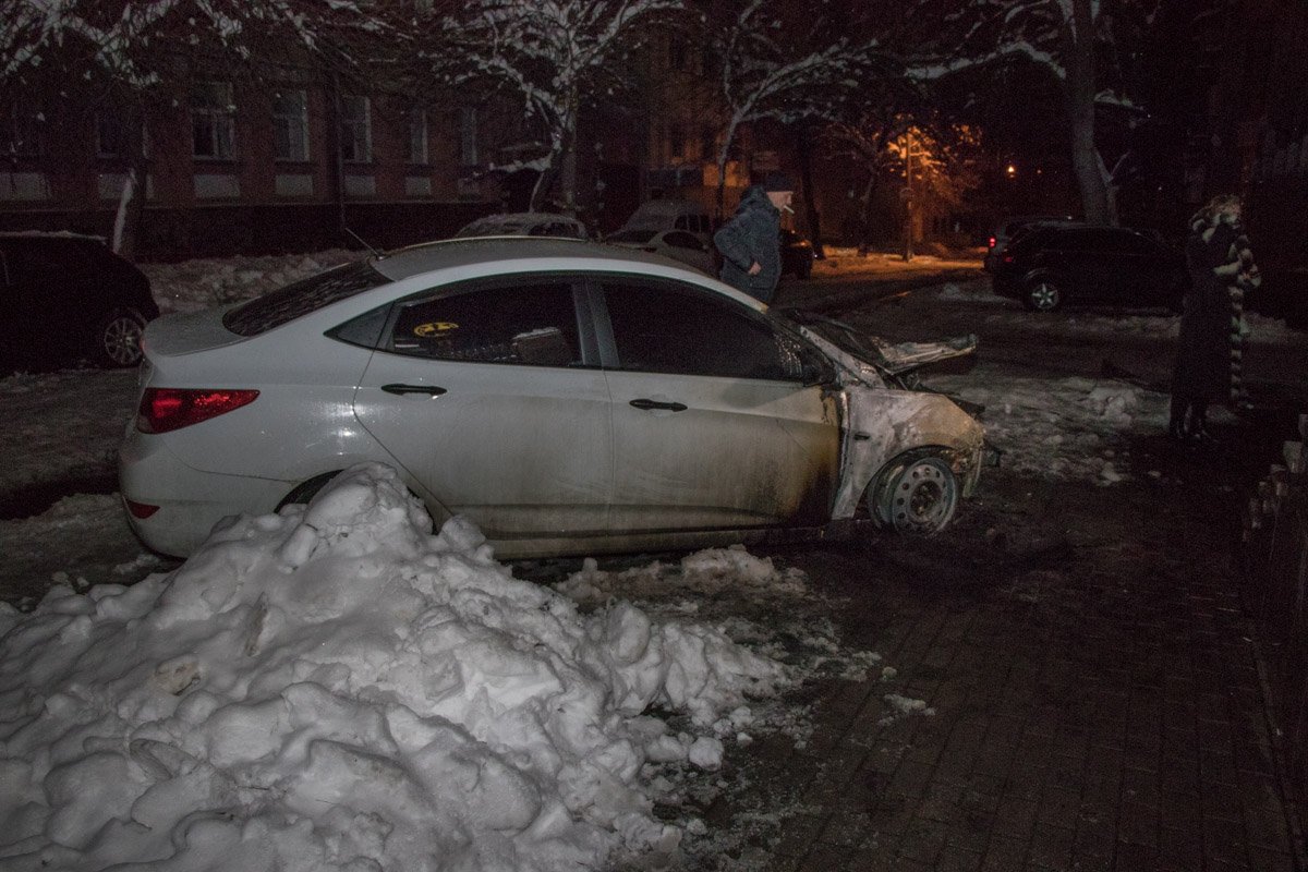 Отец девушки подозревает, что за его дочерью следили