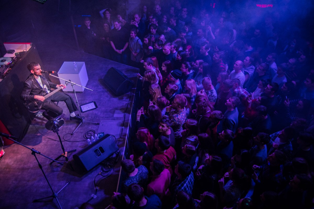 Бла! Бла-бла-бла-бла-бла - ничего нового! Бла-бла-бла-бла-бла - говорящие головы!