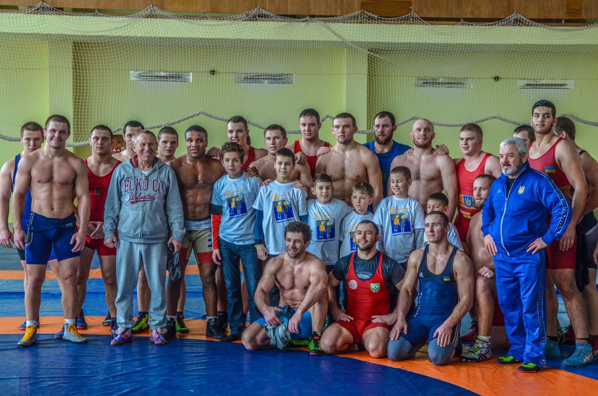 Спорт объединяет Спорт объединяет