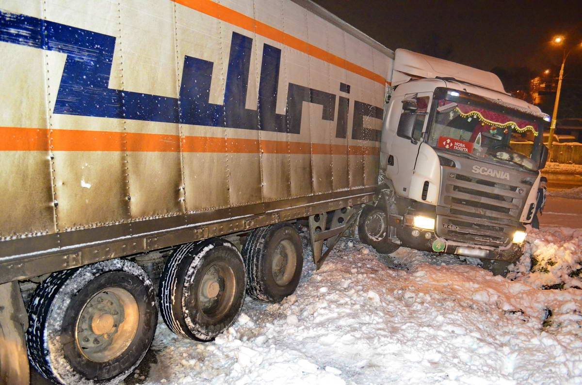 В результате ДТП пострадали две девушки В результате ДТП пострадали две девушки