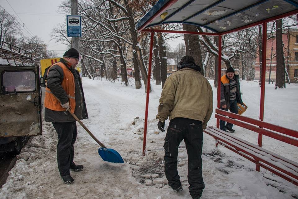 Остановку подняли и поставили на место Остановку подняли и поставили на место