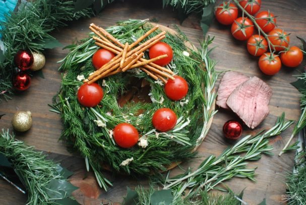 Рецепты самых вкусных салатов на Новый год 2018: как приготовить и фотографии 3