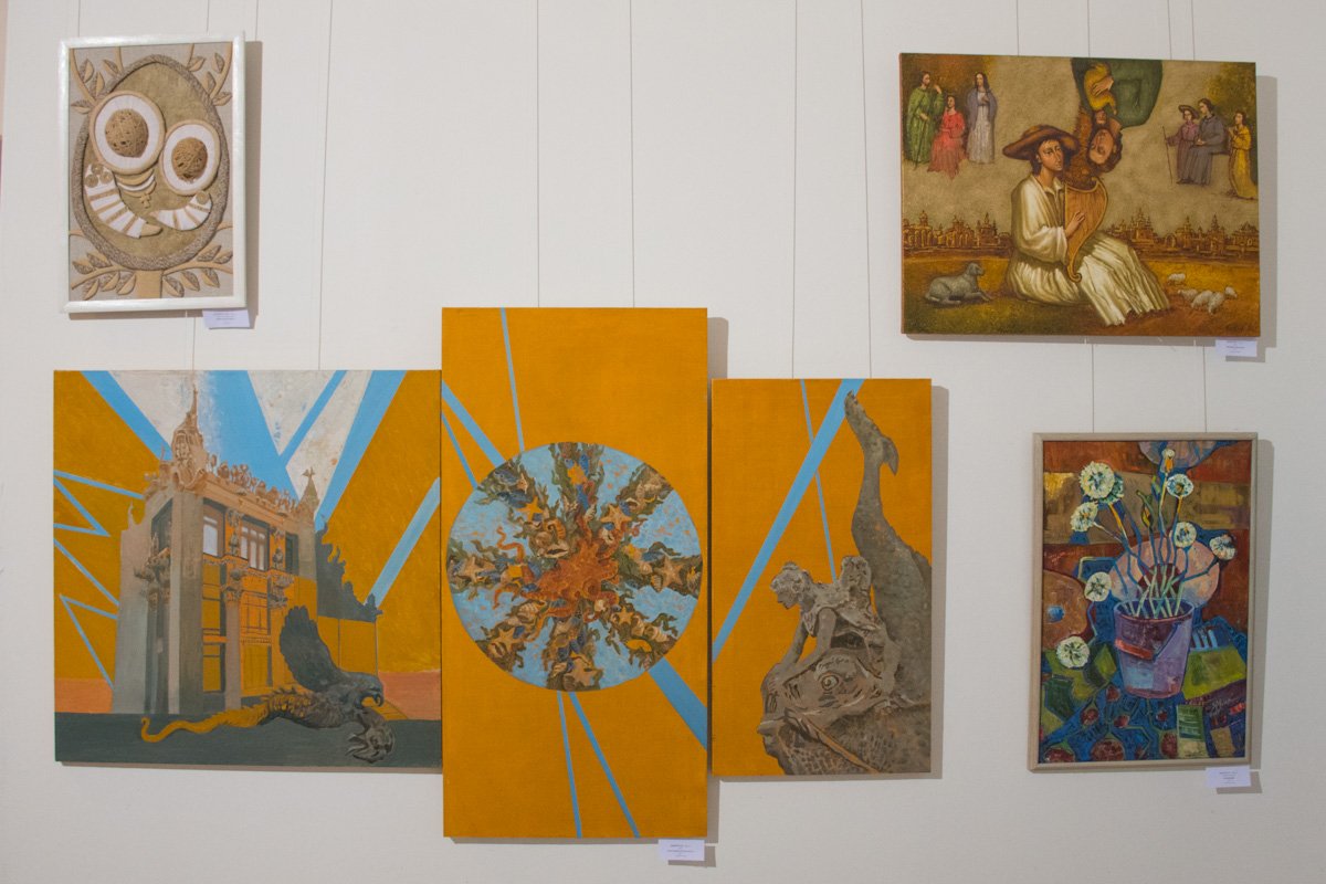 Символизм и нестандартный формат