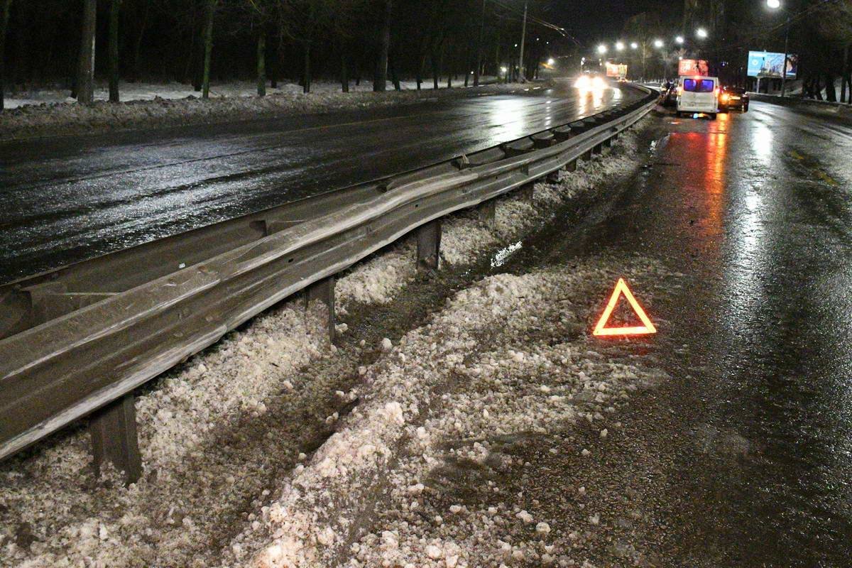 Место удара в отбойник