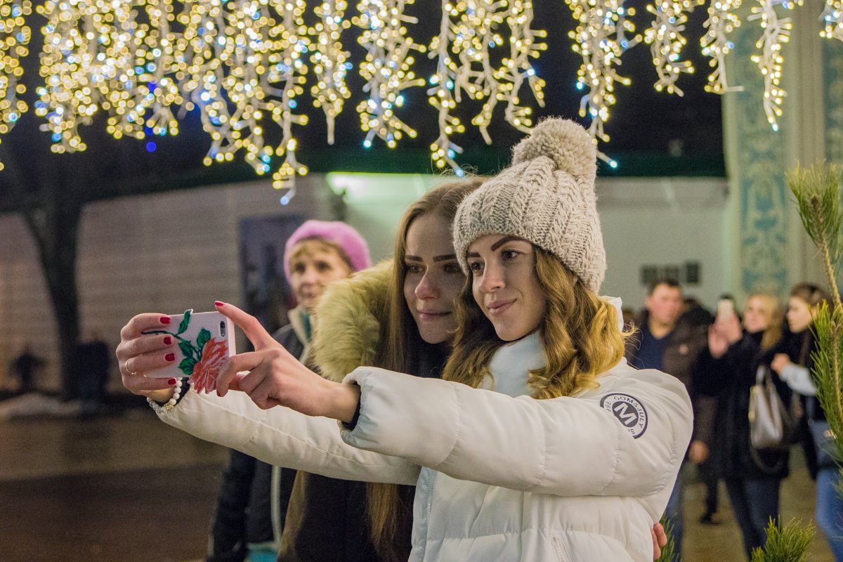 Самых стойких тусовщиков до позднего вечера развлекал диджей