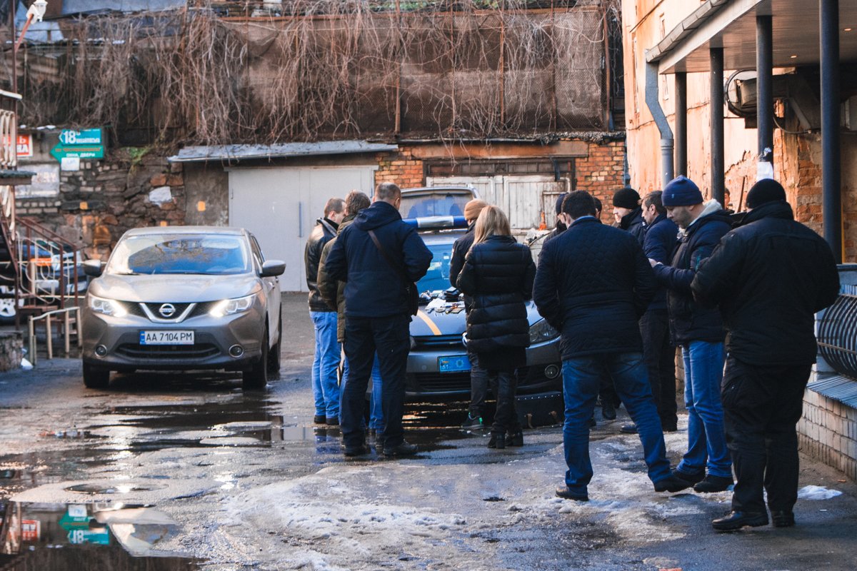 На месте работала СОГ