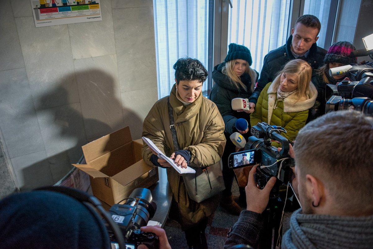 Тамила Ташева прокомментировала содержание папки для президента РФ Тамила Ташева прокомментировала содержание папки для президента РФ