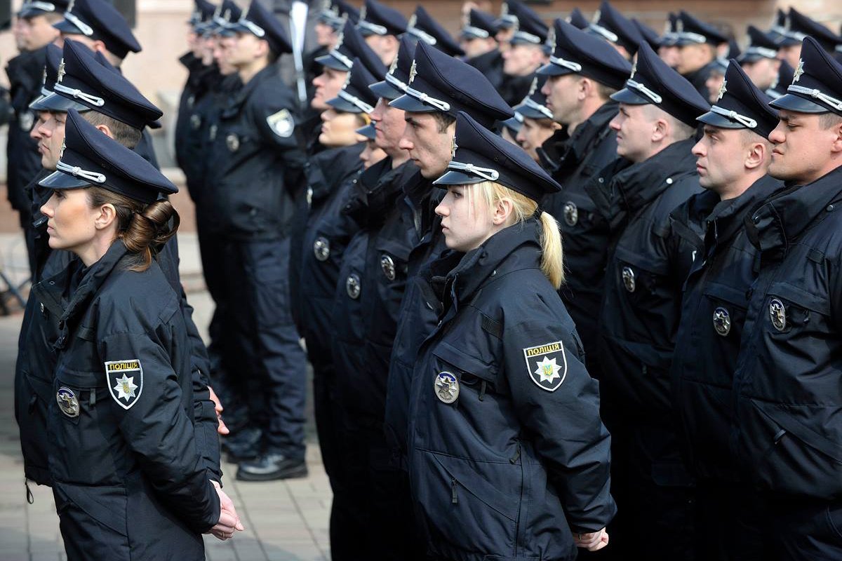 В 2017 году на работу в правоохранительные органы приняли более 10 тысяч человек В 2017 году на работу в правоохранительные органы приняли более 10 тысяч человек