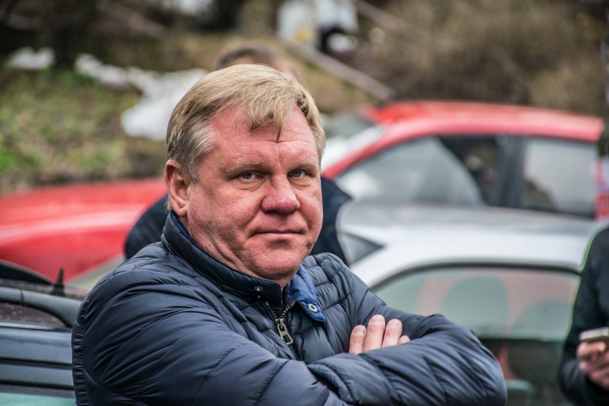 Крестный пострадавшей девочки не скрывает своих негативных эмоций от случившегося