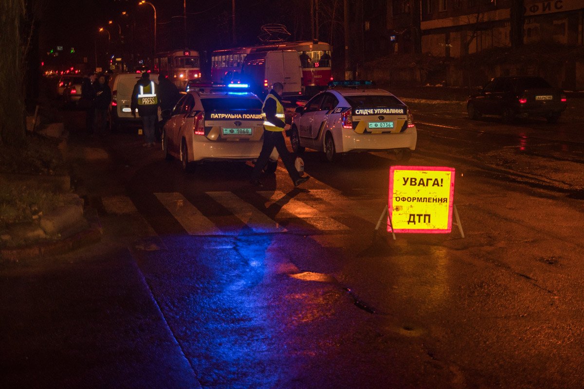 ДТП случилось примерно в 20 метрах от пешеходного перехода ДТП случилось примерно в 20 метрах от пешеходного перехода