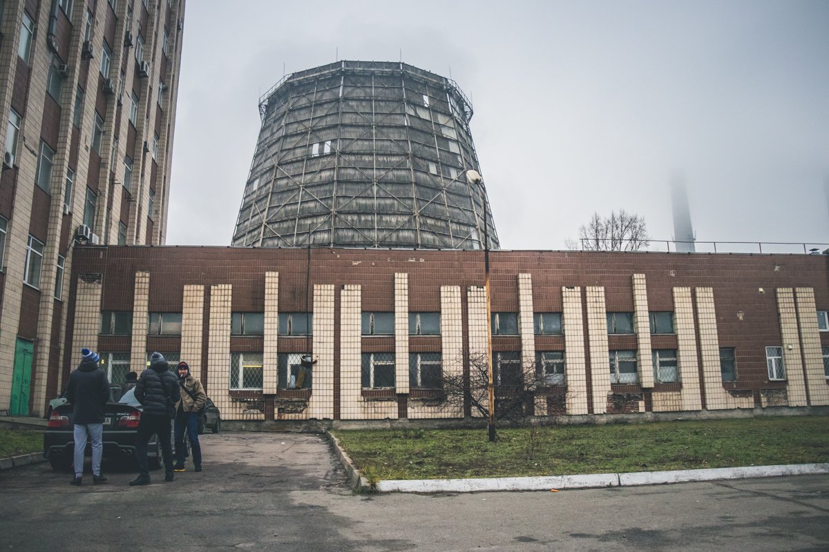 Градирня Дарницкой ТЭЦ - одинокий исполин