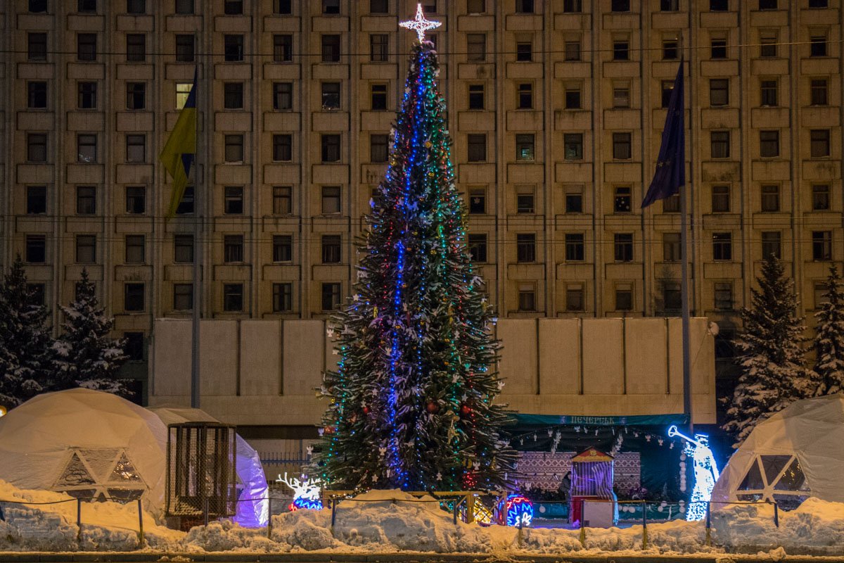 Елочка в Печерском районе