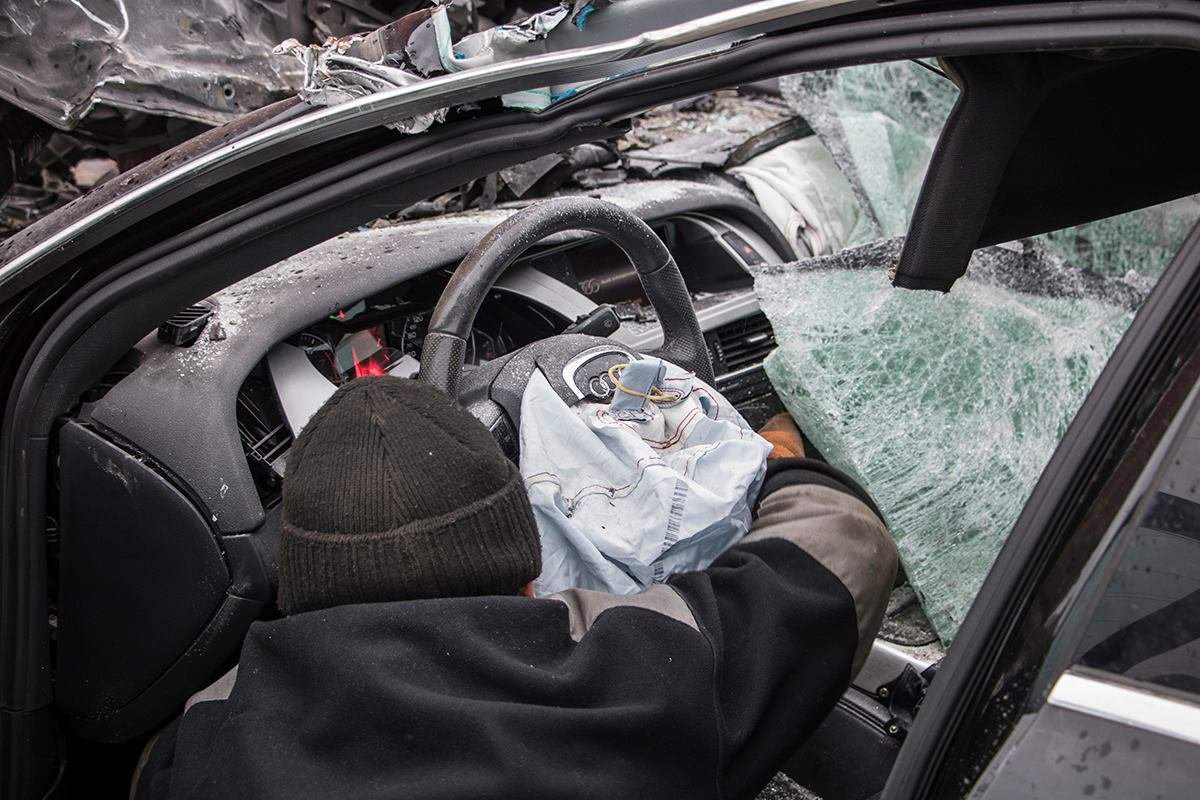 В иномарке сработала подушка безопасности 