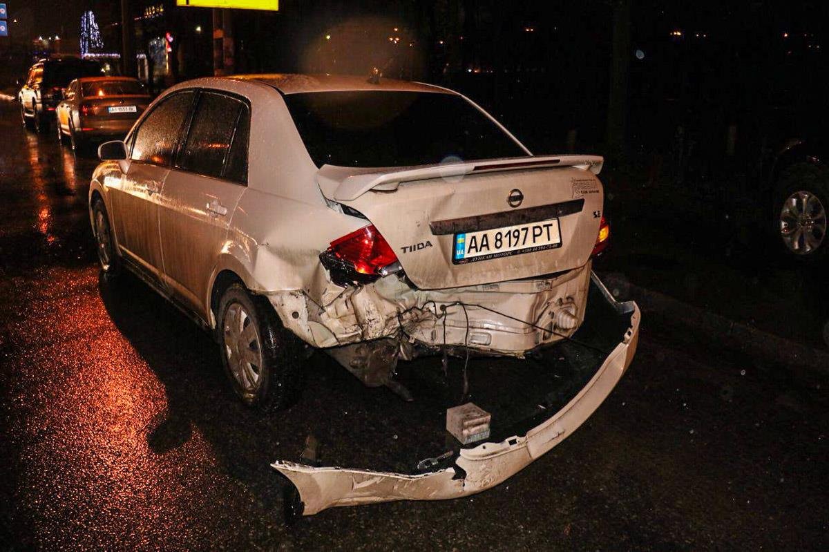 К счастью, никто в аварии не пострадал К счастью, никто в аварии не пострадал