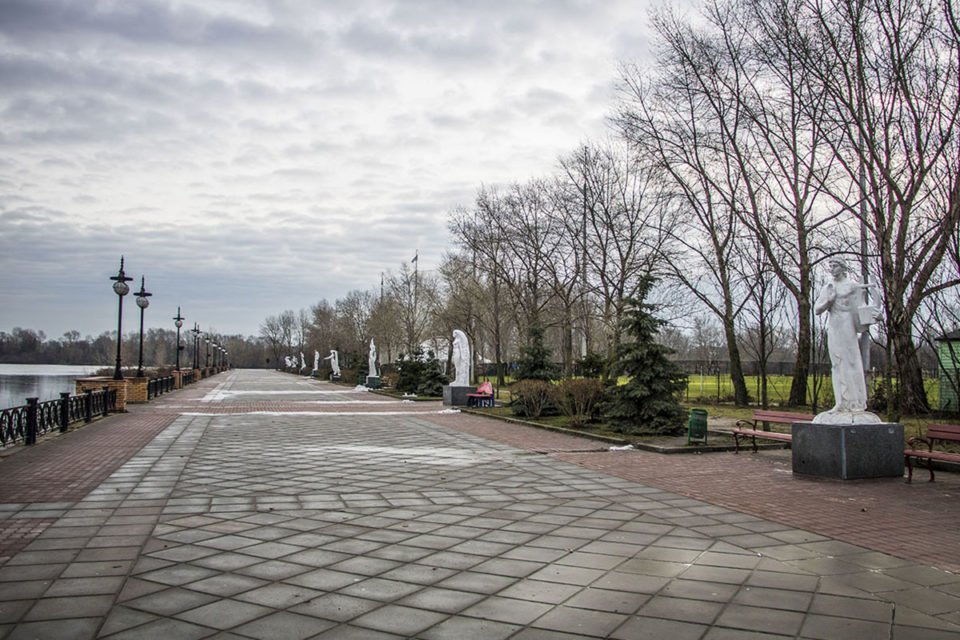 Аллея муз Аллея муз