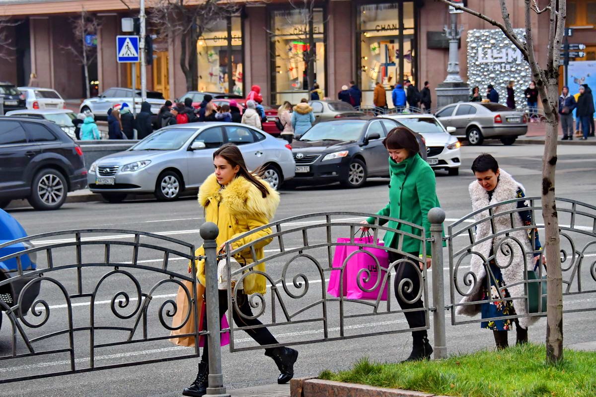 Яркое настроение, предпраздничная суета Яркое настроение, предпраздничная суета
