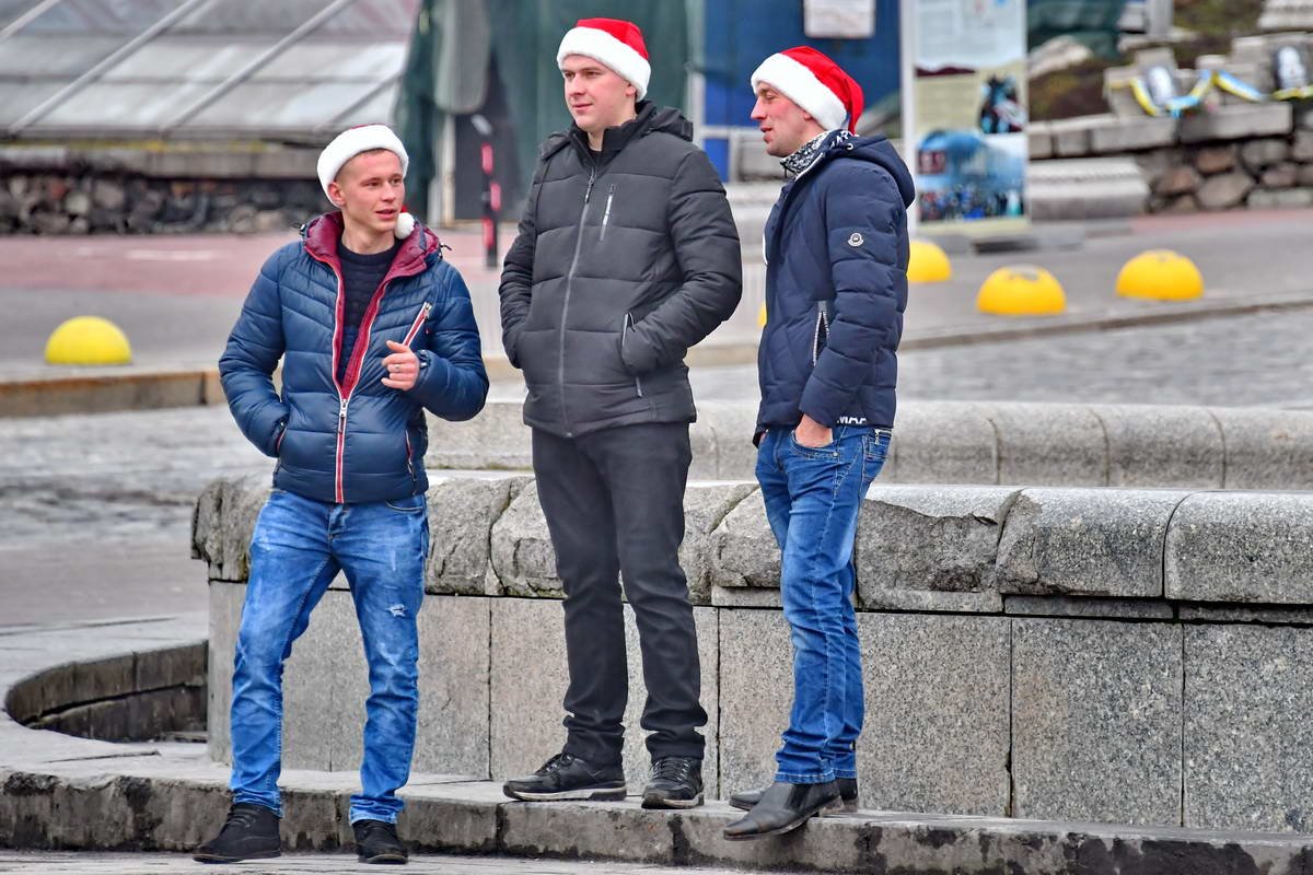 В компании веселее В компании веселее