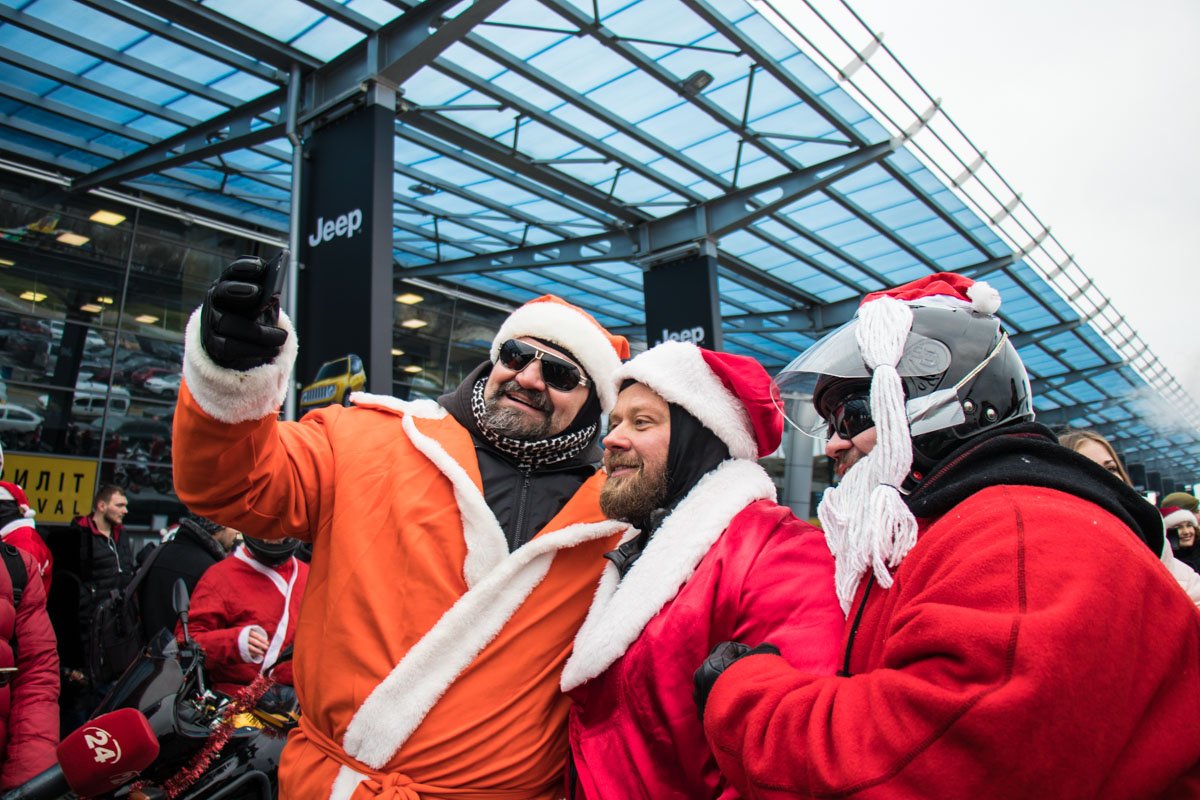 Все хотели пофотографироваться с главным украинским стронгменом Все хотели пофотографироваться с главным украинским стронгменом