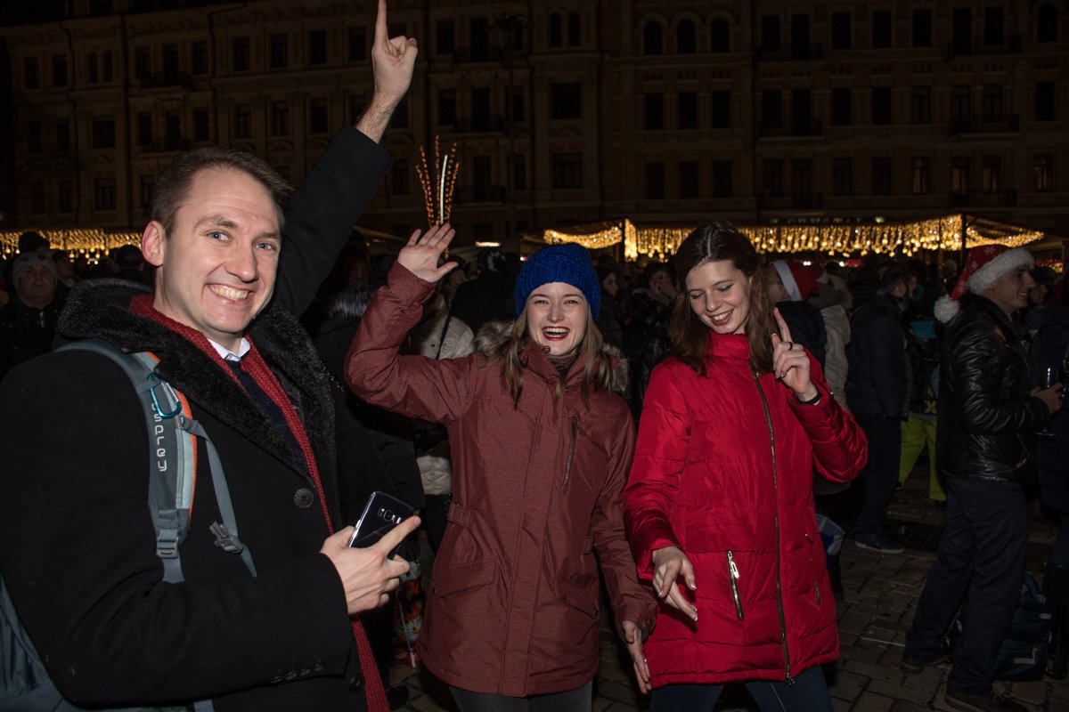 Нетактильные танцы Нетактильные танцы