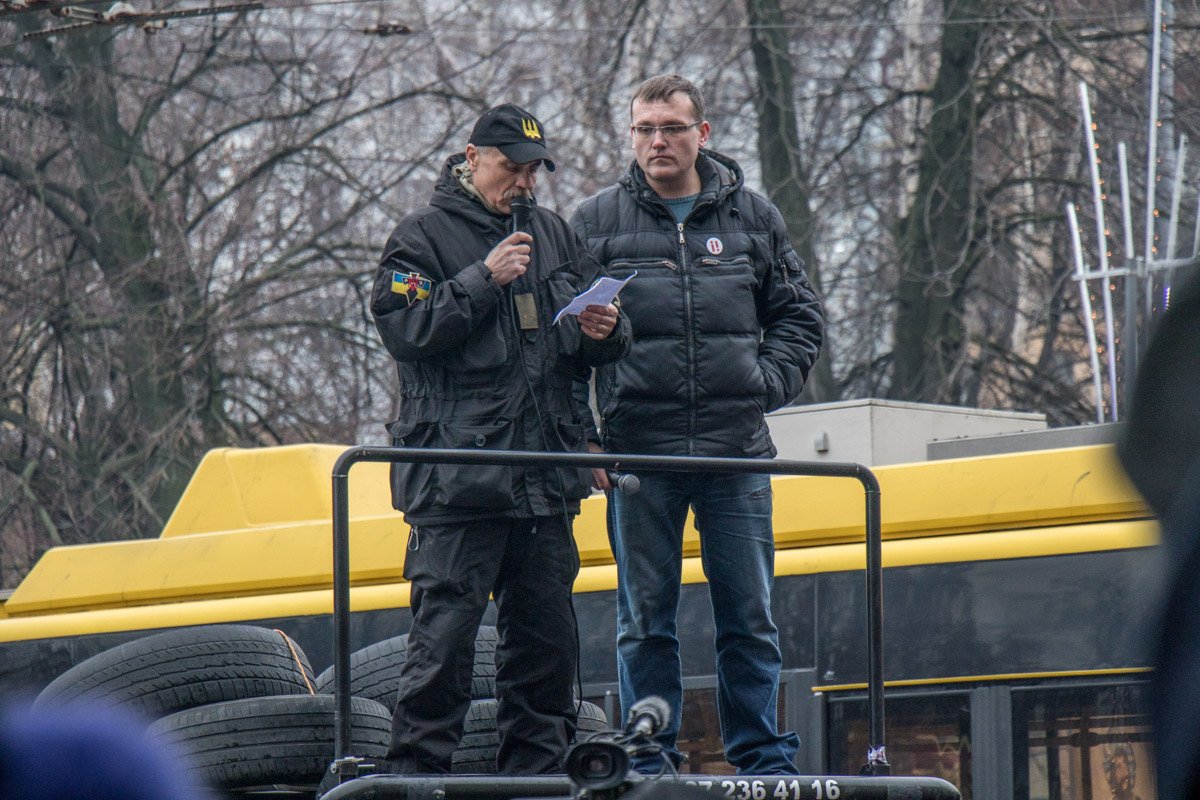 Все желающие имели возможность выступить Все желающие могли выступить