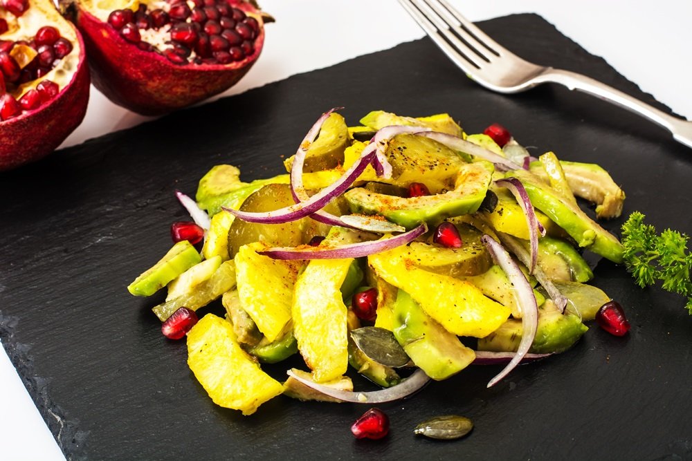 Запеченный картофель с авокадо