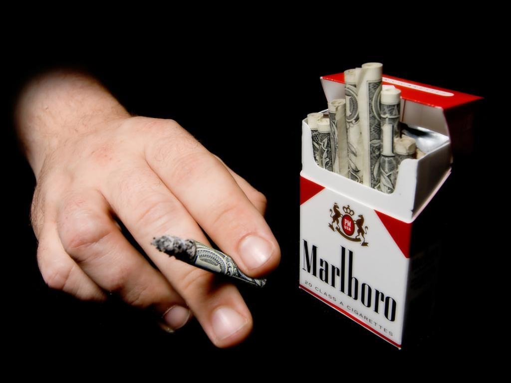 Также в 2018 году повысят цены на сигареты