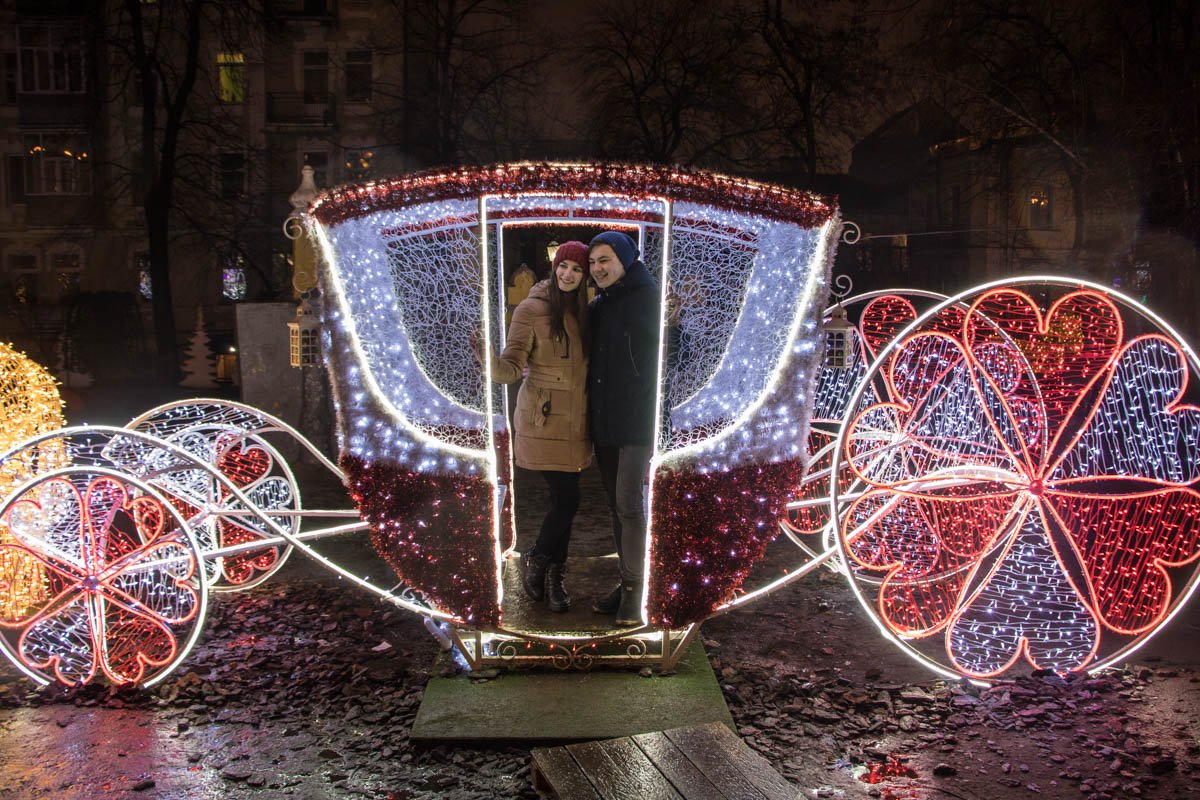 Праздничная карета для влюбленных Праздничная карета для влюбленных