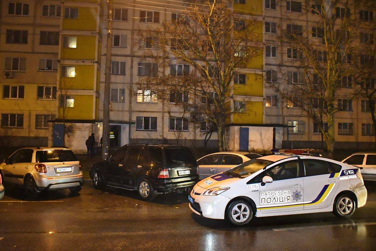 На месте работали несколько экипажей патрульной полиции, ГСЧС и следственно-оперативная группа