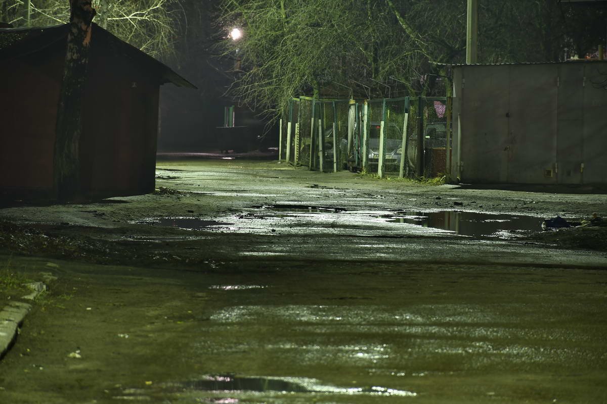 На улице не встретишь ни одного пешехода