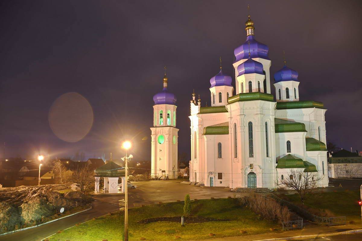 Службы пройдут в 120 храмах Киева