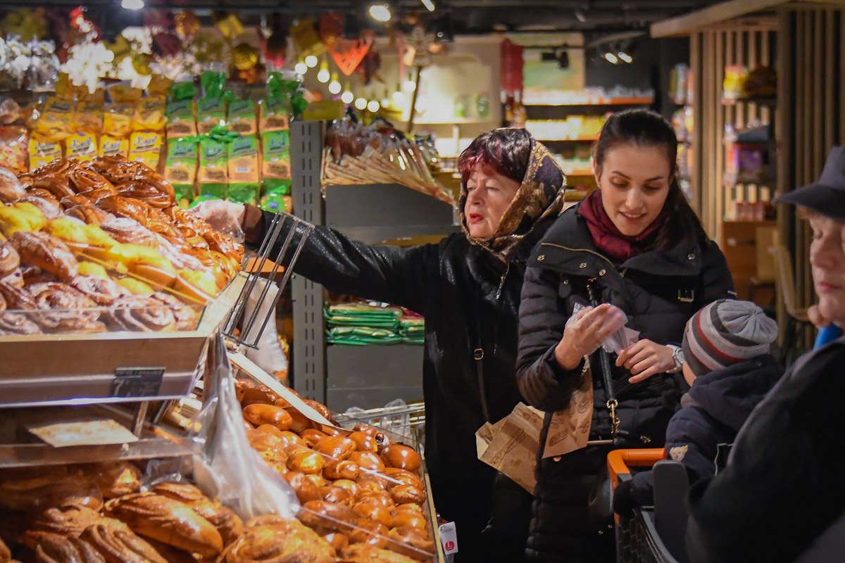 Выбрать вкусный хлеб к столу 