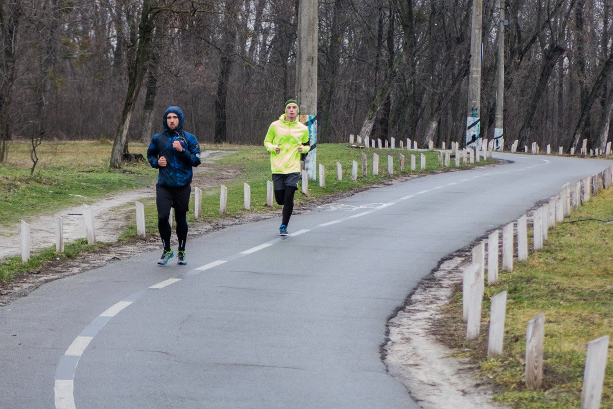 А вот и первые спортсмены
