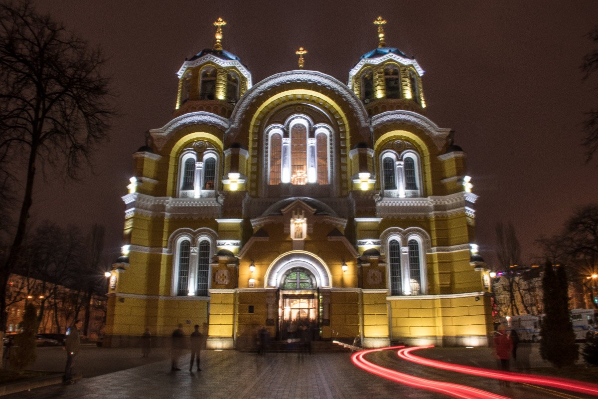 Линии и огни Владимирского собора