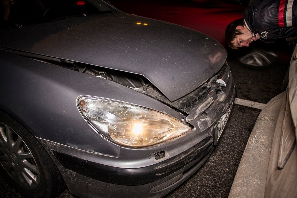 Сейчас все участники аварии дожидаются приезда полиции
