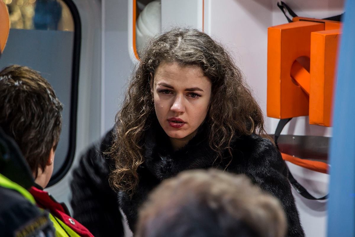 Девушка была в шоковом состоянии. Ей понадобилась помощь медиков 