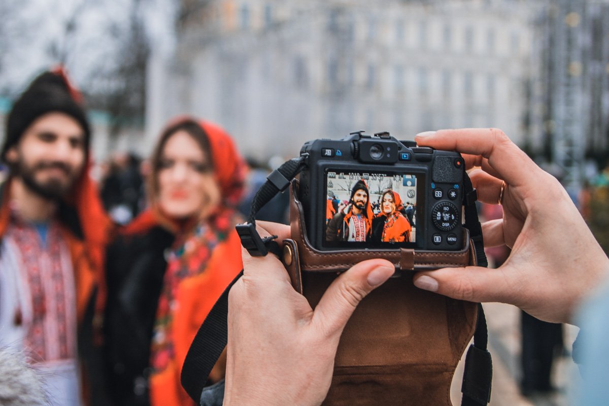 От желающих сфоткать колядников не было отбоя От желающих сфоткать колядников не было отбоя