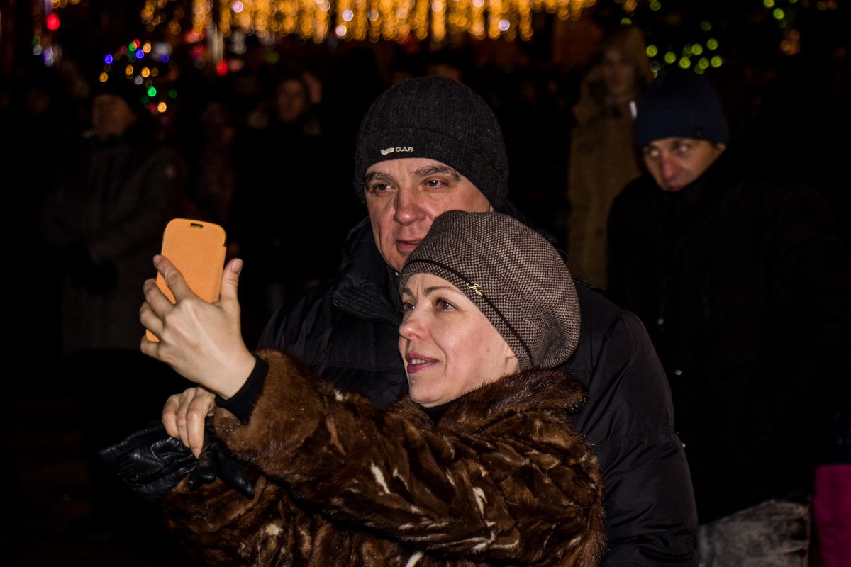 Здесь все стараются сделать фото Здесь все стараются сделать фото