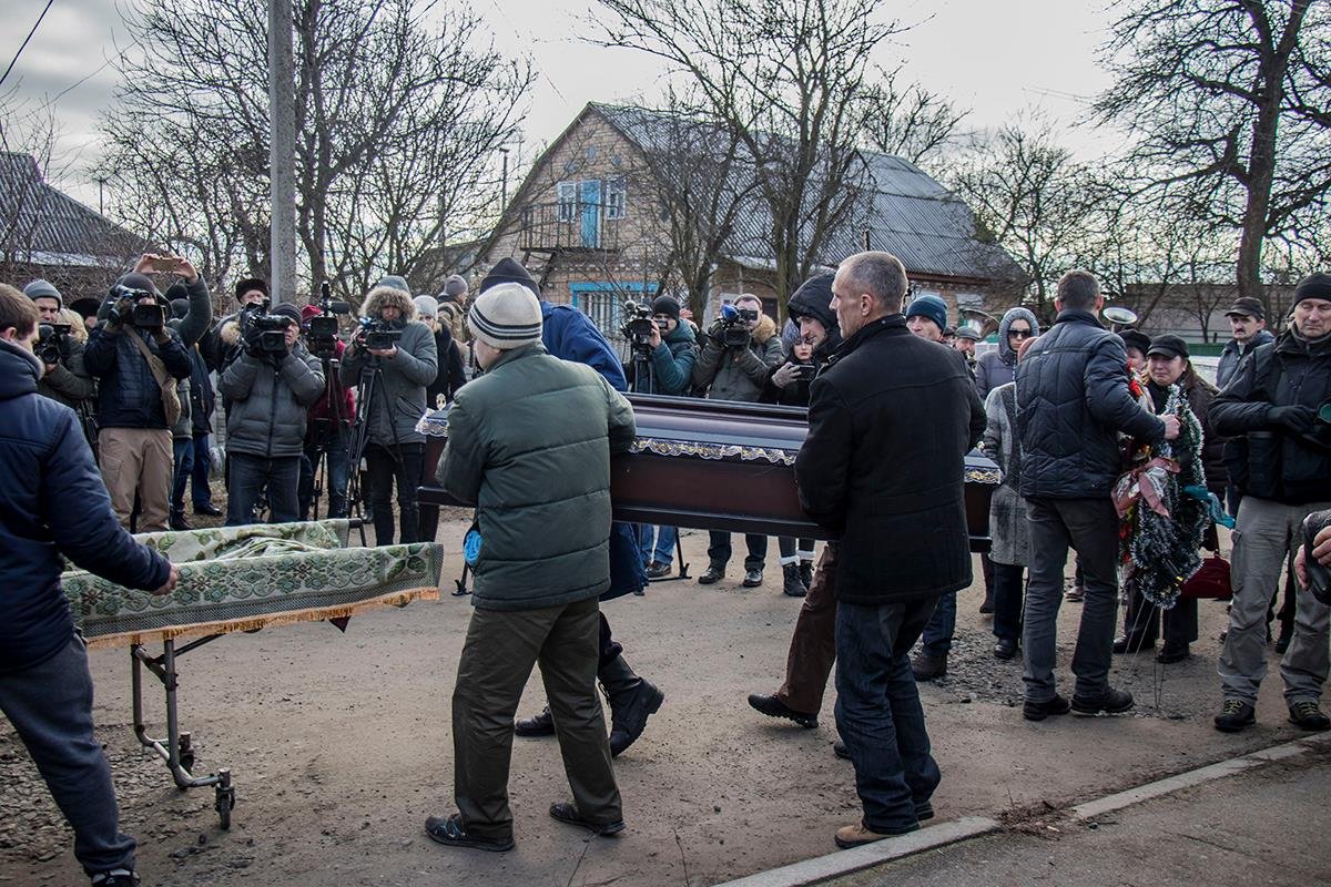 Ирину Ноздровскую похоронили на кладбище в центре села Демидов