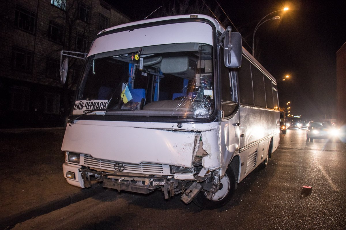 Рейсовый автобус был пуст, поэтому никто не пострадал 