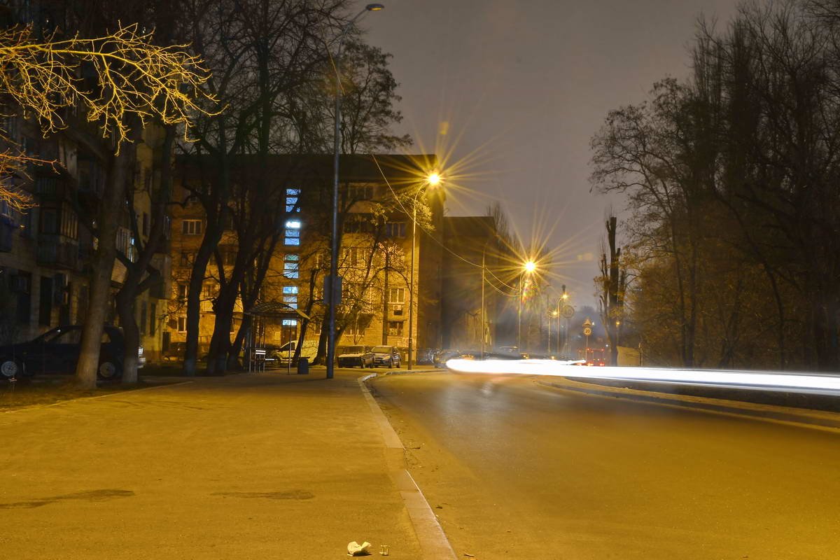 Дороги в темное время суток абсолютно пустынны