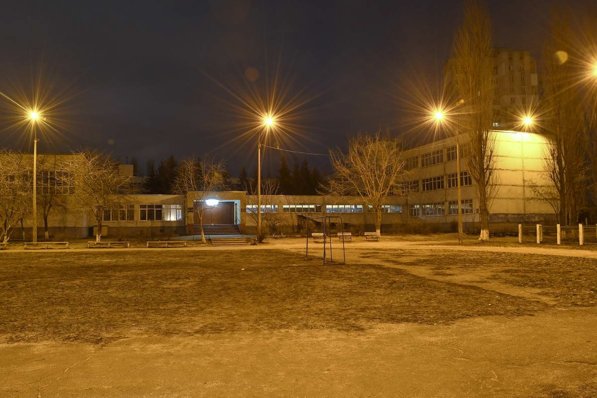 Массив под покровом темноты меняет свой облик до неузнаваемости