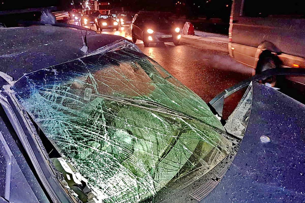 Водитель автомобиля госпитализирован в одну из киевских больниц Водитель автомобиля госпитализирован в одну из киевских больниц