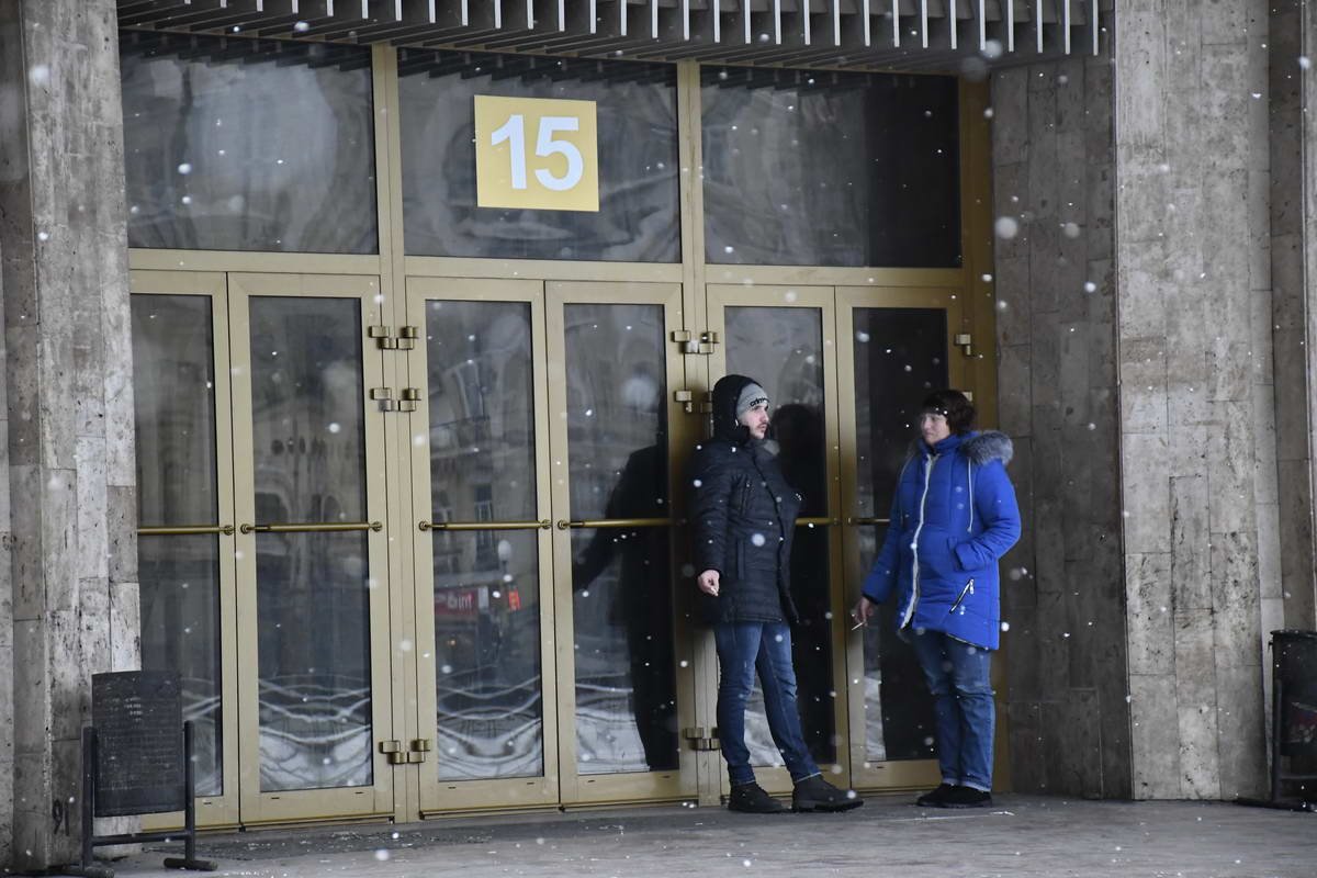 От черных вещей отказались не все