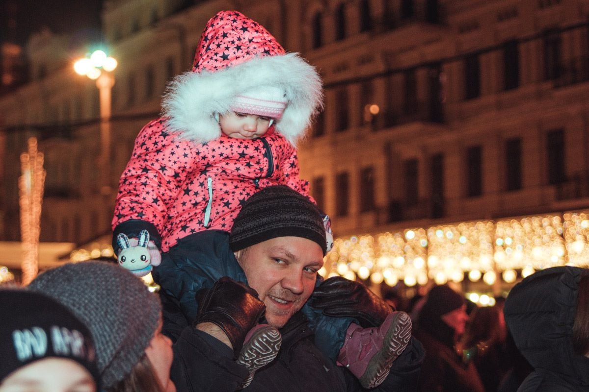 Киевляне пришли отметить Старый Новый год вместе с малышами Киевляне пришли отметить Старый Новый год вместе с малышами