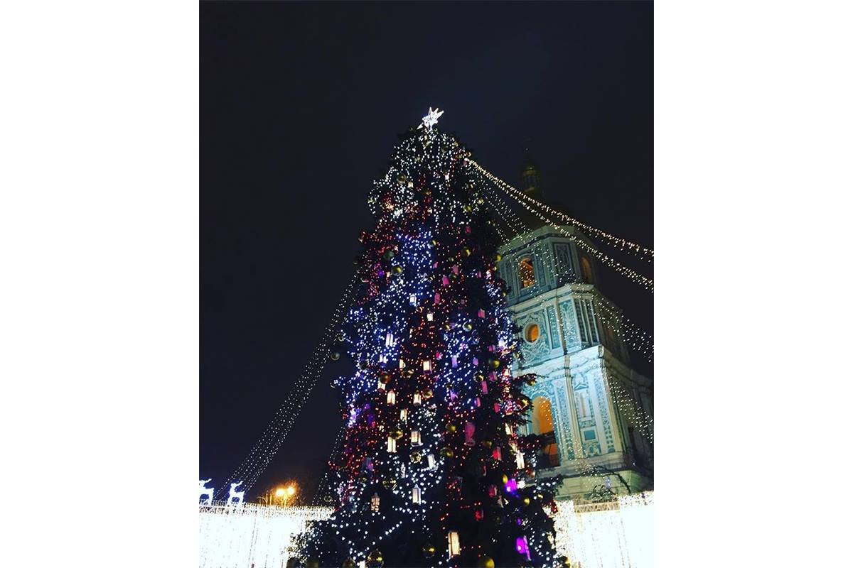 Главная елка страны на Софийской площади, фото: sashasylph Главная елка страны на Софийской площади, фото: sashasylph